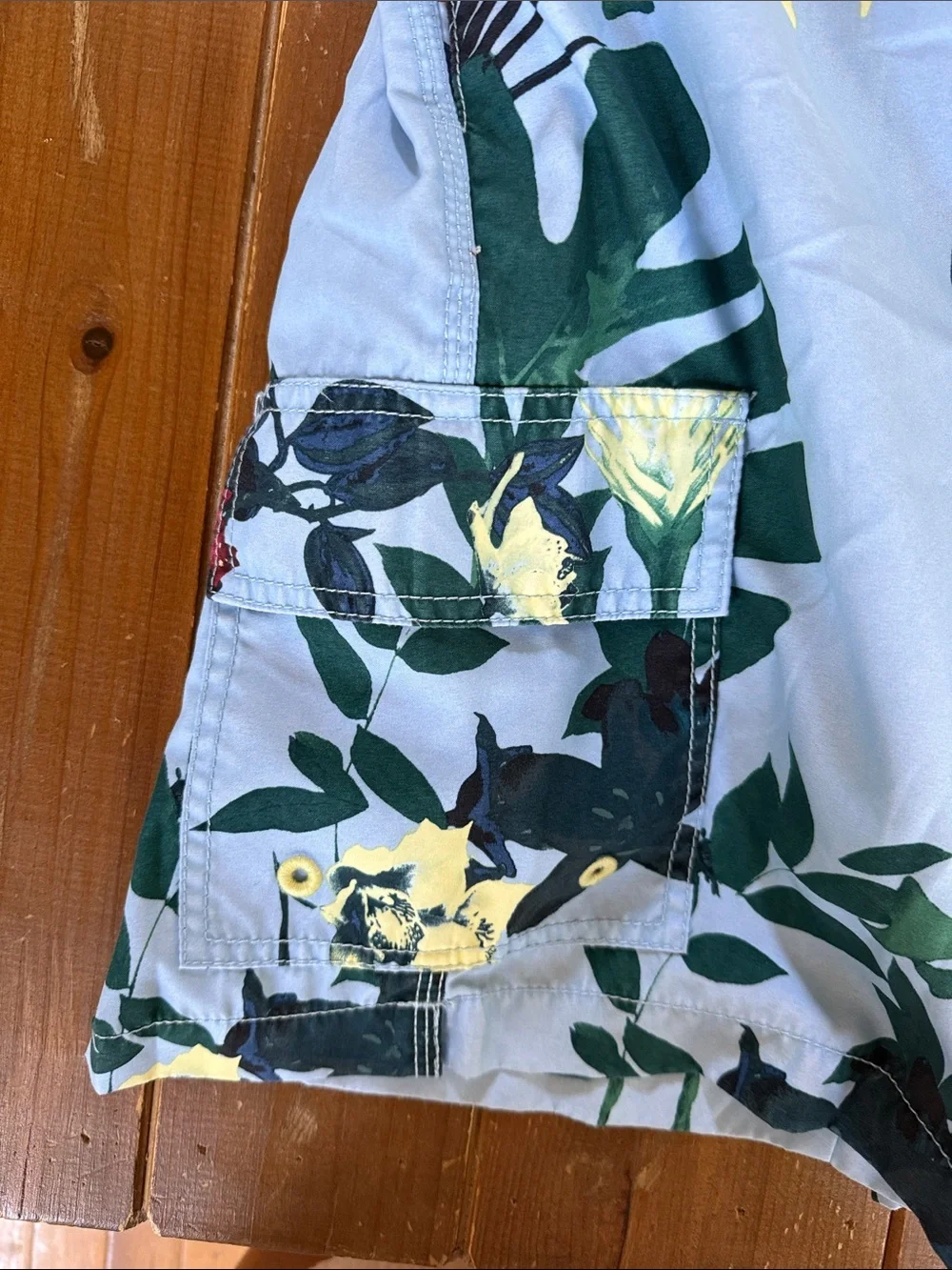 Tommy Bahama like new